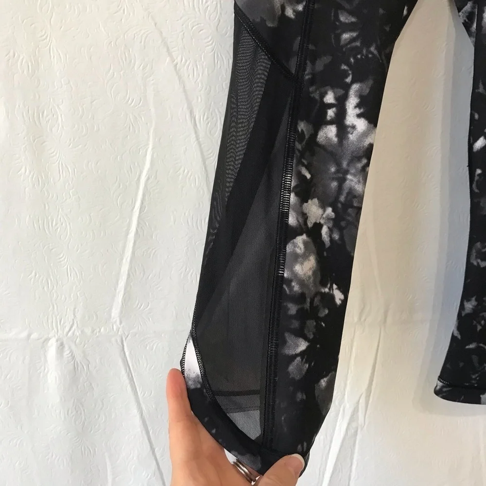 Lululemon Sun Runner Crop Leggings